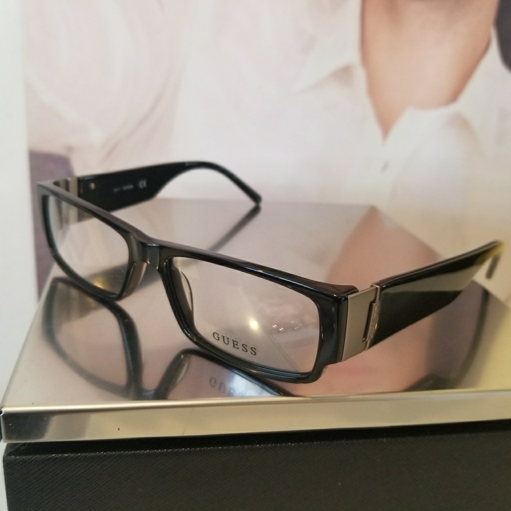 New Guess GU2595 eyeglasses frame thick temples